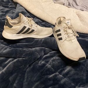 Men’s size 10 white adidas shoe